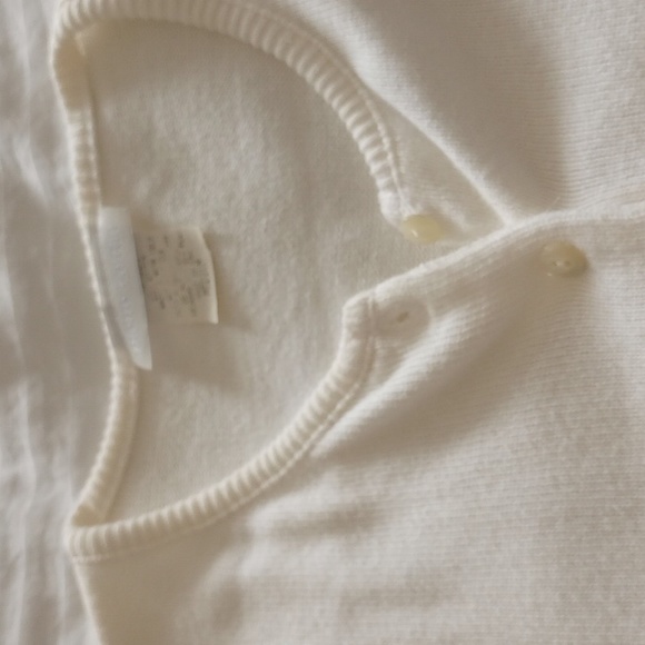 Size medium 100 percent cotton sweater - Picture 3 of 7